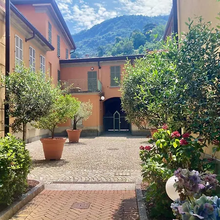 Old Borgo Vico 아파트 코모